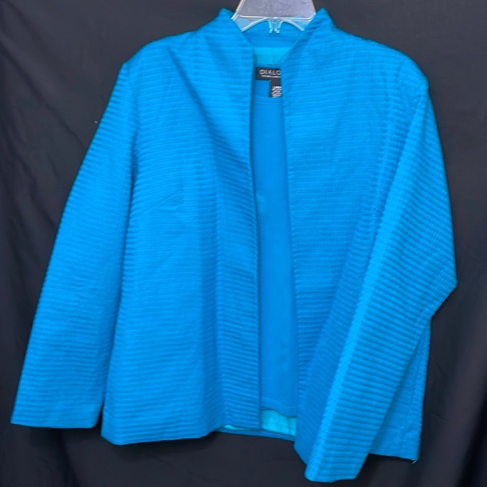 Dialogue Women’s Large shirt and blazer combo
